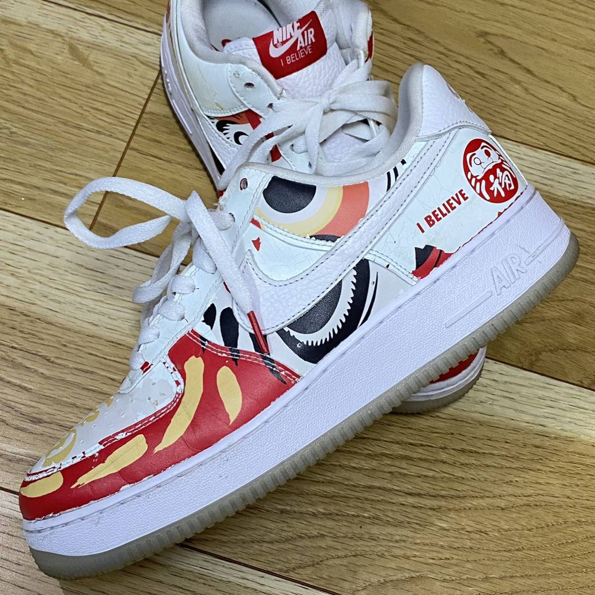 NIKE ナイキ エアフォース1 ロー PRM 07 達磨 27.5 白 赤 【公式通販】