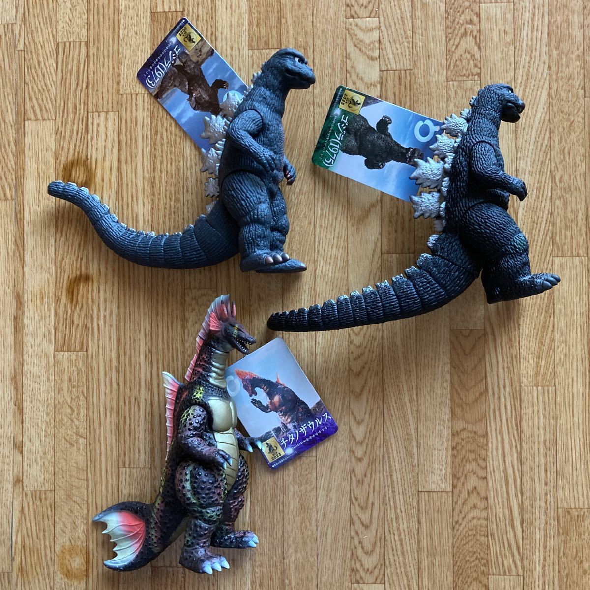 タグ付き ゴジラストア限定品3個セット チタノザウルス ゴジラ1973 