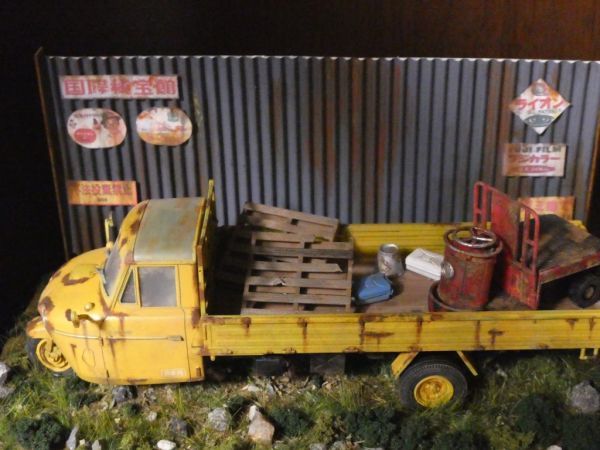 1/32 MAZDA T2000 ジオラマ完成品 ケース付 草ヒロ 国産名車 旧車