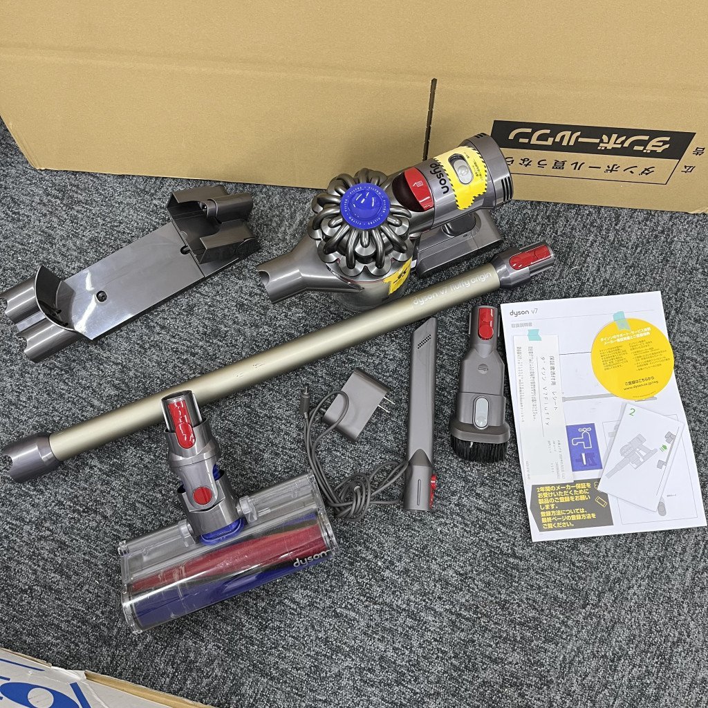 Dyson V6 掃除機 ジャンク品 dyson V6 ダイソン コードレス掃除機・クリーナー「ジャンク品