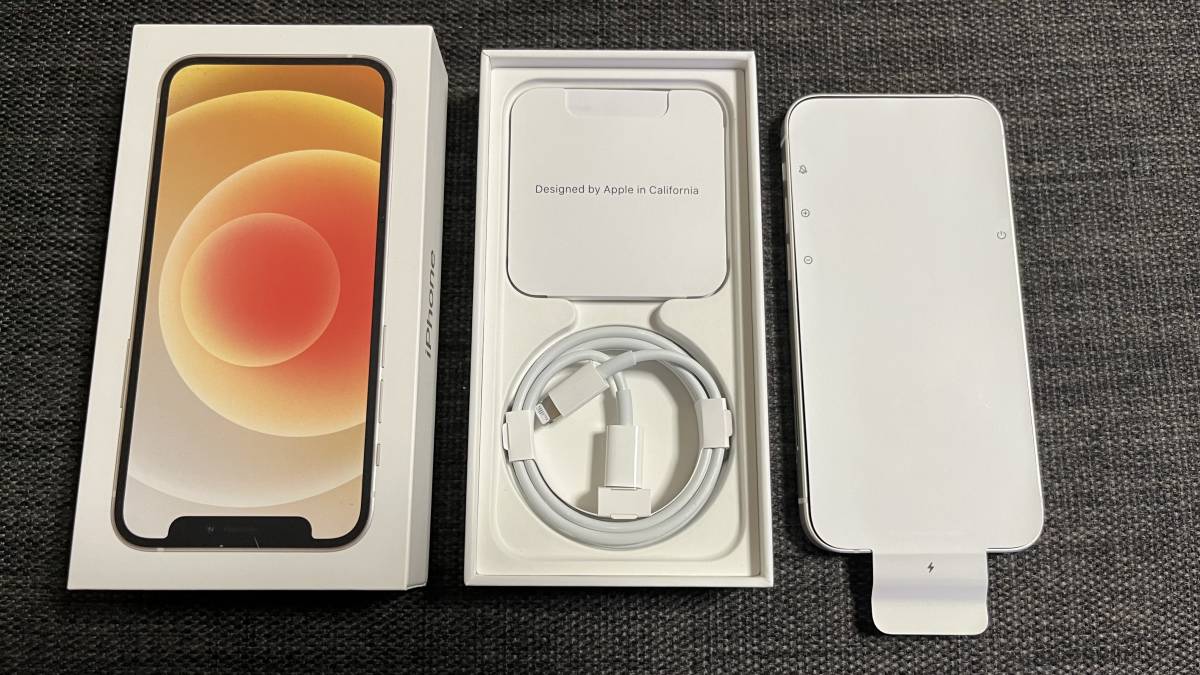 iPhone 12　mini　64GB　SIMフリー　ホワイト　中古