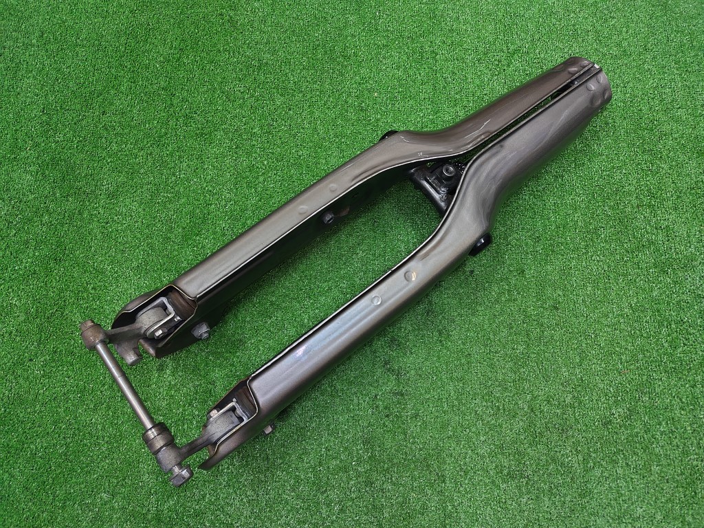 ホンダ リトルカブ FI AA01 純正 フロントフォーク サスペンション 曲がり無し ムーンストーン シルバーメタリック AA01-400 実動車外し