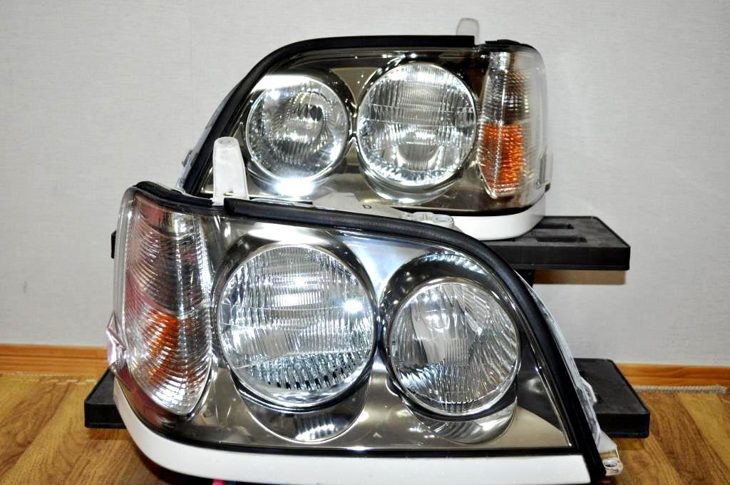 美品 ☆美品☆LED FJA300W ランドクルーザー☆右テールライト セット