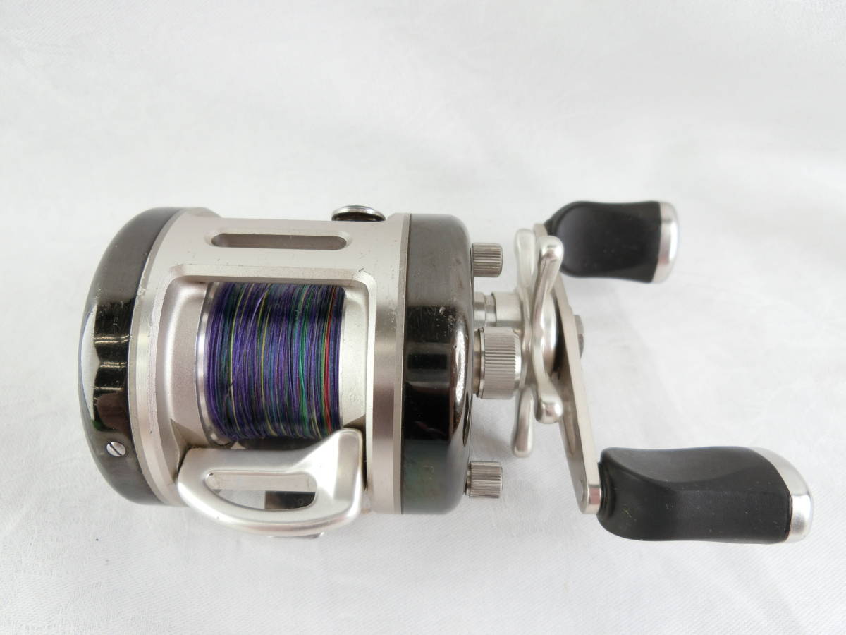 RYOBI VARIUS F300 ベイトリール 【公式通販】