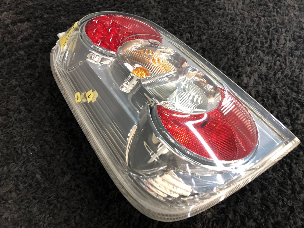 1092o ミラココア DBA-L675S 左右 テールランプ 後期 TOKAIDENSO 20515