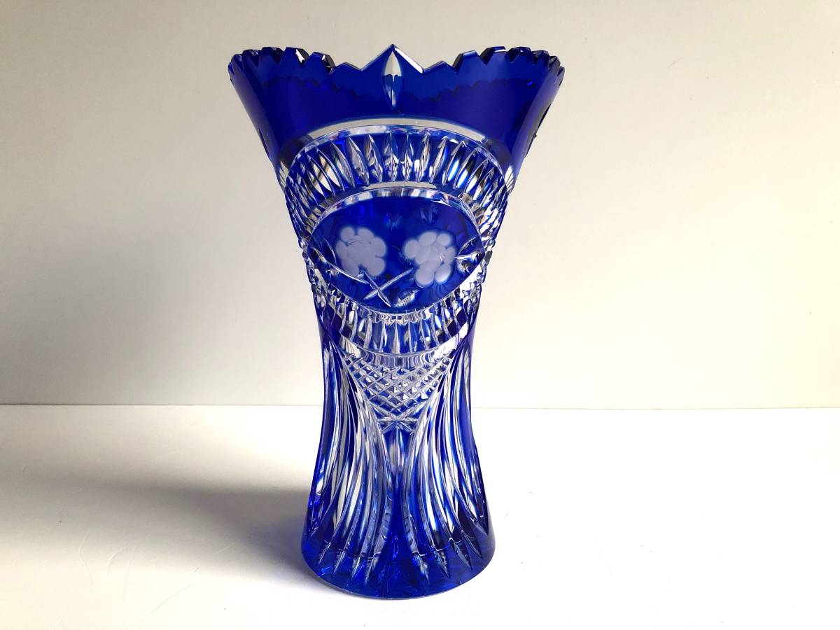 ESV034 ボヘミア 青被せ切子 花瓶 高さ約25cm 口径約16cm 重量約1659g