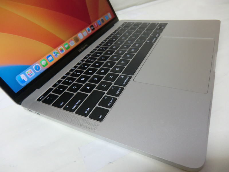 ☆Apple MacBook Pro 13インチ 2017 Two Thunderbolt 3 ports☆ A1708