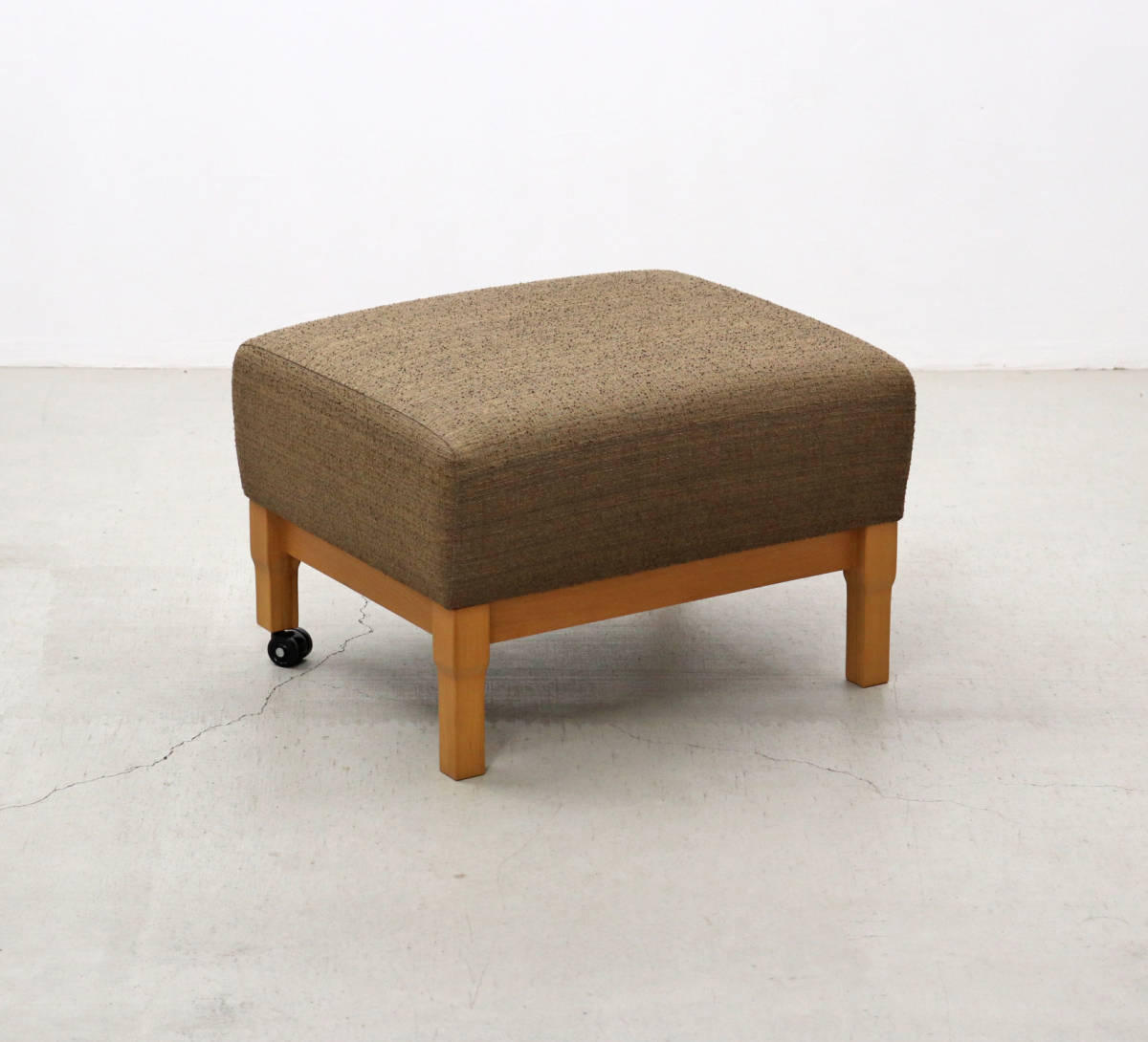 ◆旭川 CONDE HOUSE カンディハウス ATTRO アトロ 喜多俊之 オットマン スツール ナチュラル モダン/北欧アクタスウニコ柏IDC/NJT24110◆