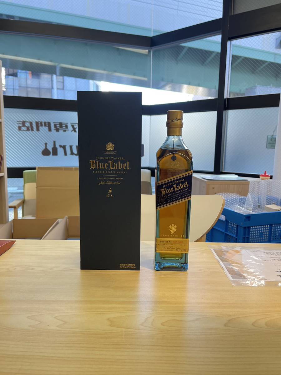 ウイスキー] ジョニーウォーカー ブルーラベル 750ml 箱 ブルーラベル