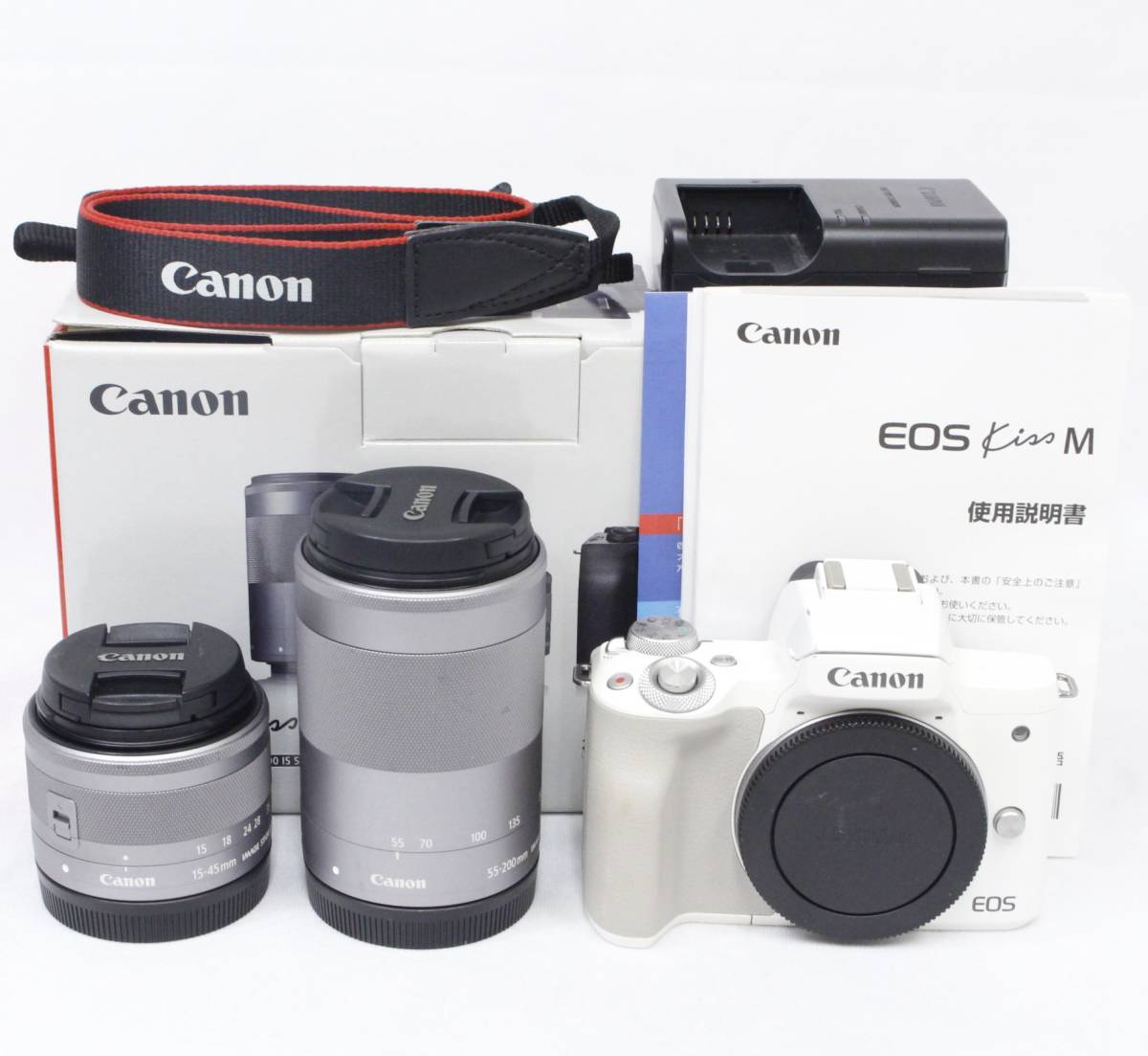 稼働品◆Canon【EOS kissM】レンズキット／ホワイト／EF-M 15-45mm 1:3.5-6.3 IS STM／55-200mm／充電器 バッテリー付属／2310-N0195V(NT)