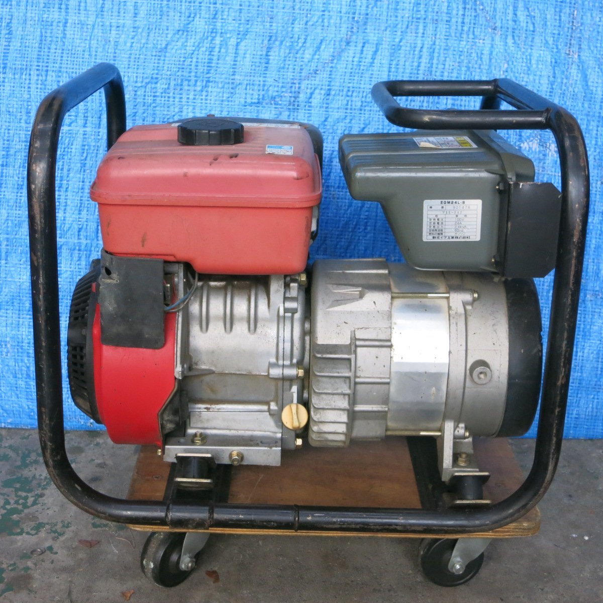 ◇shindaiwa 新ダイワ 携帯用発電機 EGM24L-B ガソリンエンジン 空冷4