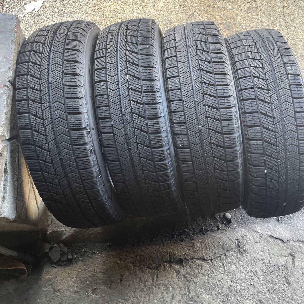 ブリヂストンVRX 155/65R14 4本セット バリ山 20年式 【公式通販】