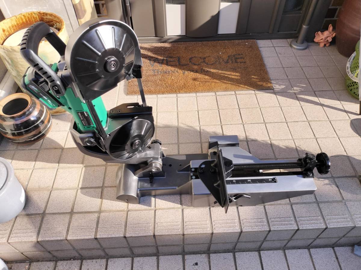 中古　HIKOKI ハイコーキ CB3612DA コードレス ロータリーバンドソー と定置式スタンド　CB12-ST2のセット　使用回数1回のみ　オマケ付き