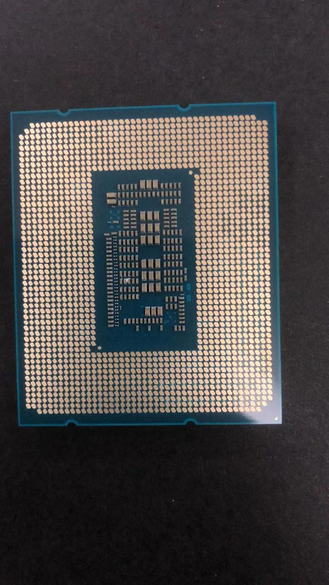 CPU インテル Intel Core I7-12700KF プロセッサー 動作未確認