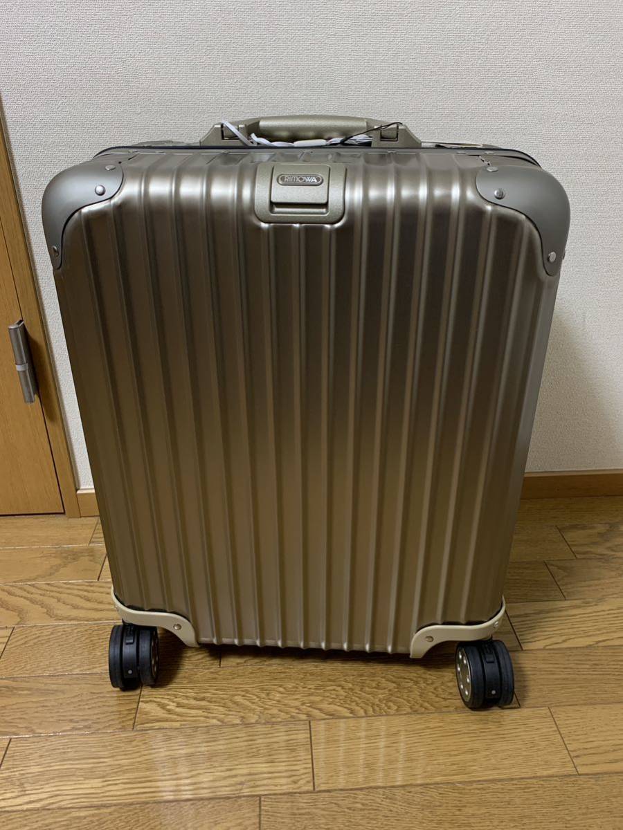 リモワ 45L RIMOWA トパーズ 4輪 TOPAS スーツケース チタニウム 