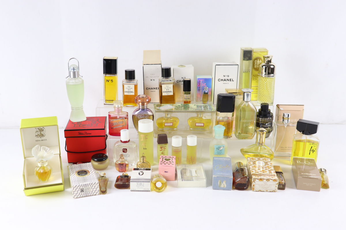 i*P様 香水 まとめ売り CHANEL GUCCI Dior など i*P様 香水 まとめ売り
