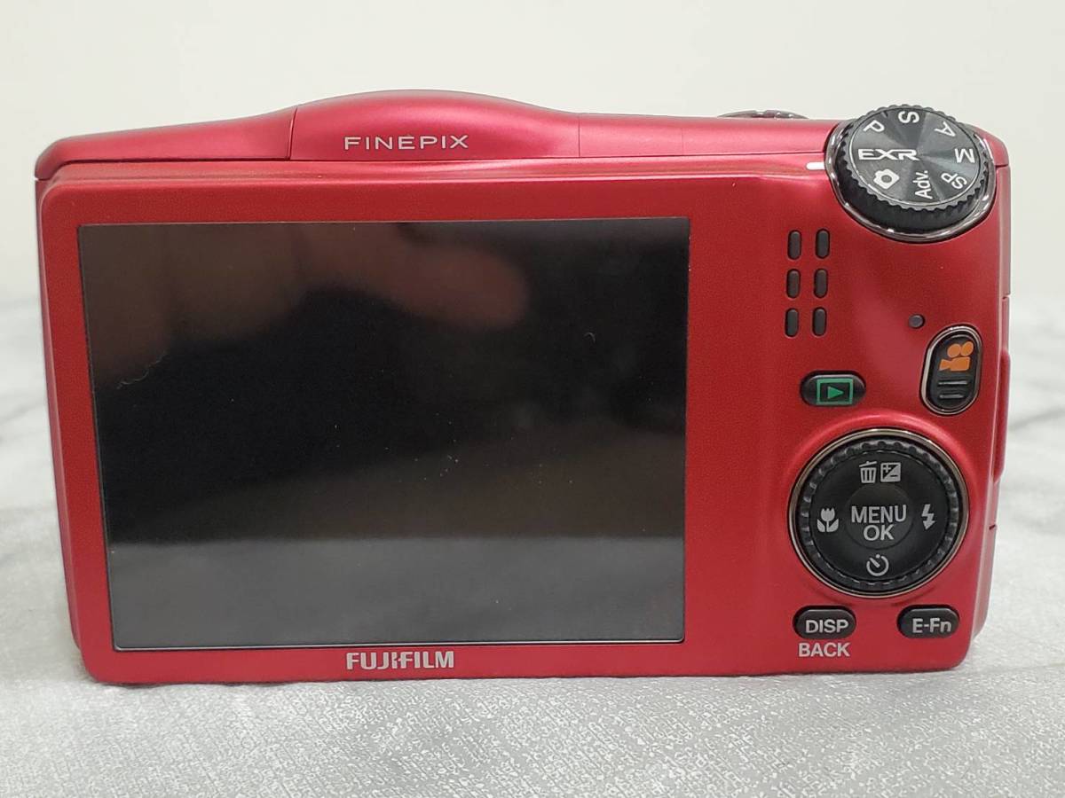 998□FUJIFILM フジフィルム FinePix F820EXR デジカメ カメラ 本体 