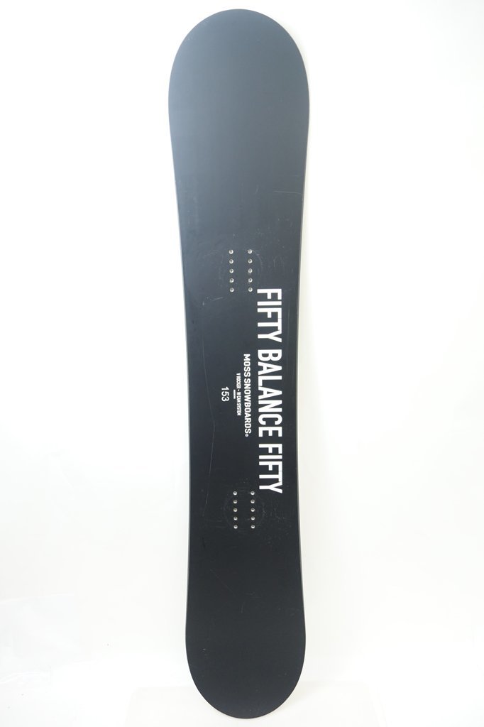 未使用品 21-22 MOSS FIFTY-FIFTY 153センチ 中古 グラトリ最適 21/22 MOSS FIFTY-FIFTY 153cm スノーボード モス