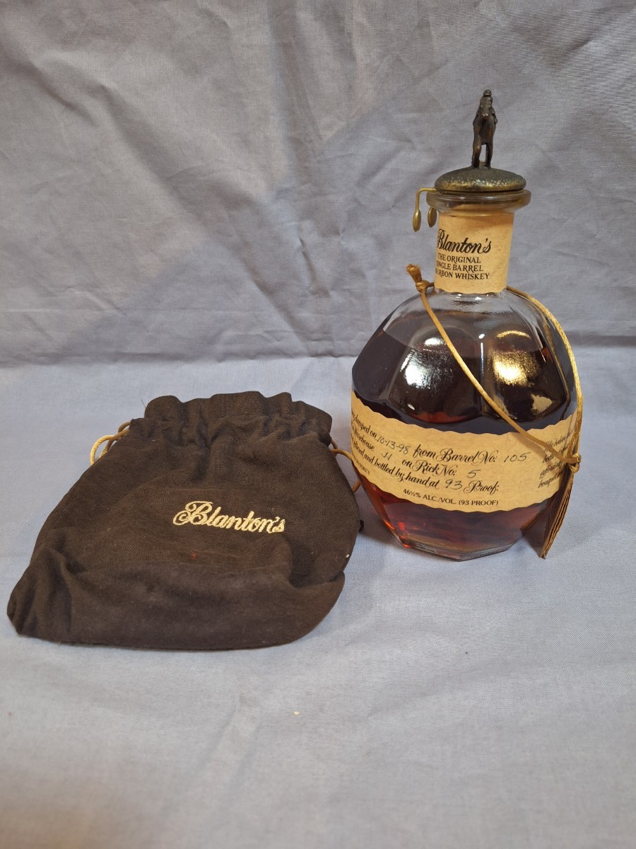 【古酒/未開栓/ウィスキー】Blanton's THE ORIGINAL SINGLE BARREL ブラントン　シングルバレル　1993年　バーボンウィスキー　巾着布袋付