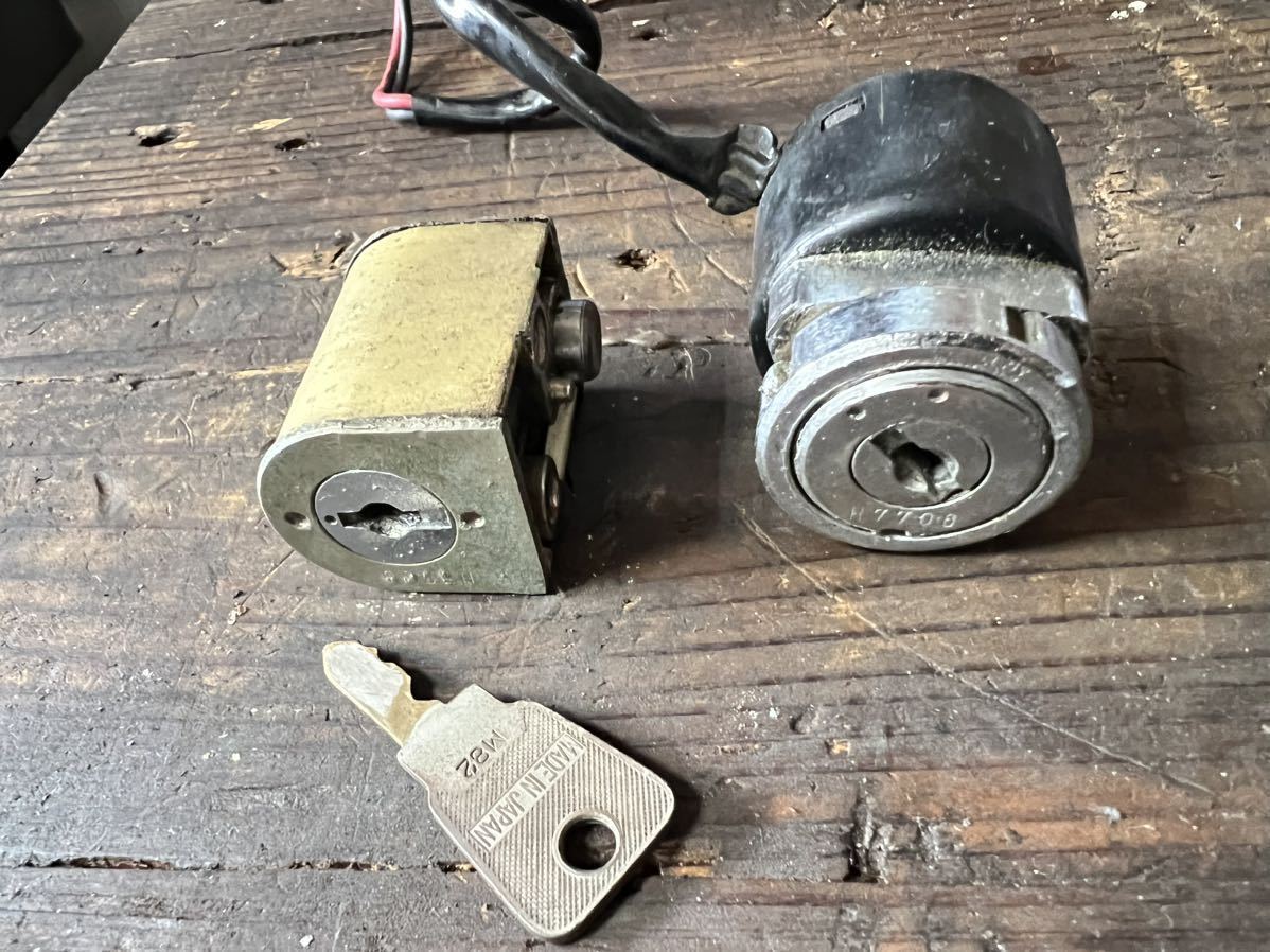 ホンダ　CS90 CL90 イグニッションキー　ハンドルロック