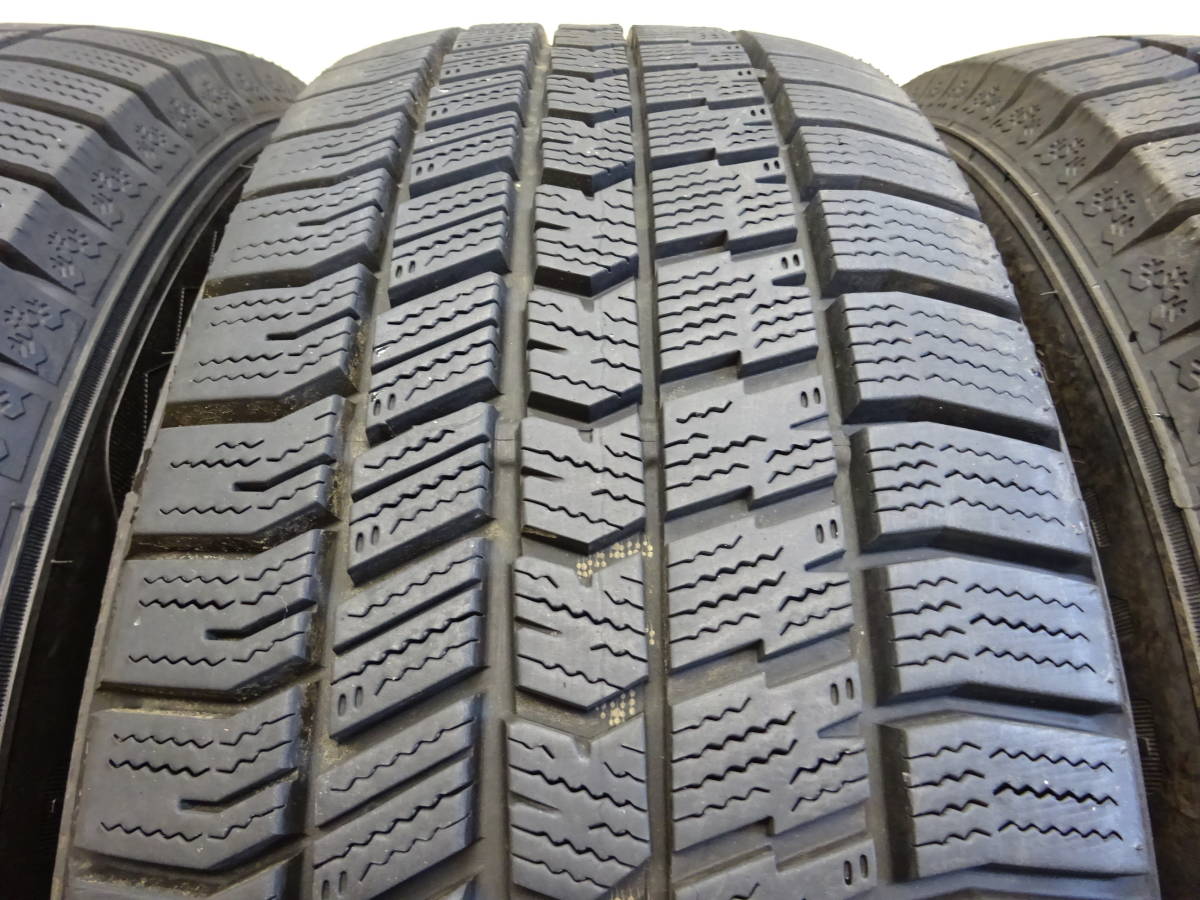 215&frasl;60R17 ICE NAVI タイヤの通販 | 4本 ST-24　GY ICE NAVI 8　★215/60R17 96Q★　4本　比較的 程度良好　溝あり 約9.5分山，約9分山　高年式 2022年式　グットイヤー アイスナビ