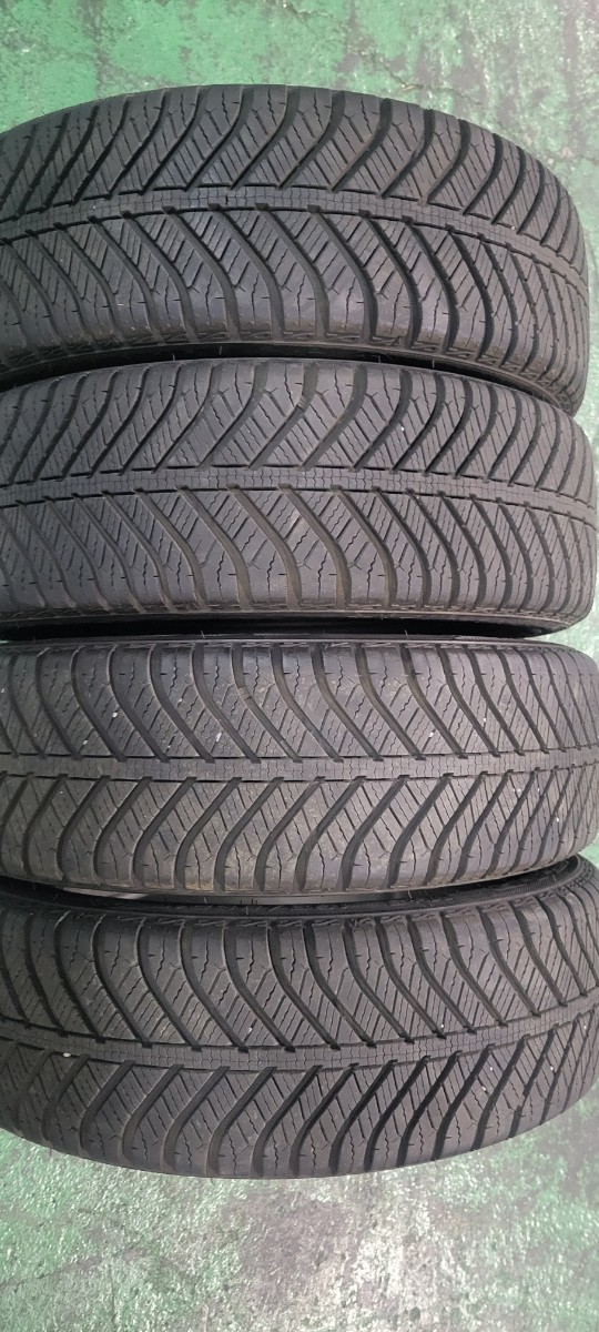 中古 スタッドレスタイヤ 4本セット 165/55R15 グッドイヤー 2021年 4本セット 4シーズンGOODYEAR VECTOR 4 Seasons 8.5分山
