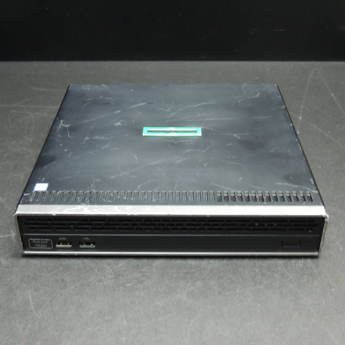 HP ProLiant TM200 Server Xeon D-1518 2.20GHz 2TB 16GB BIOS起動のみ 管理:カ-24