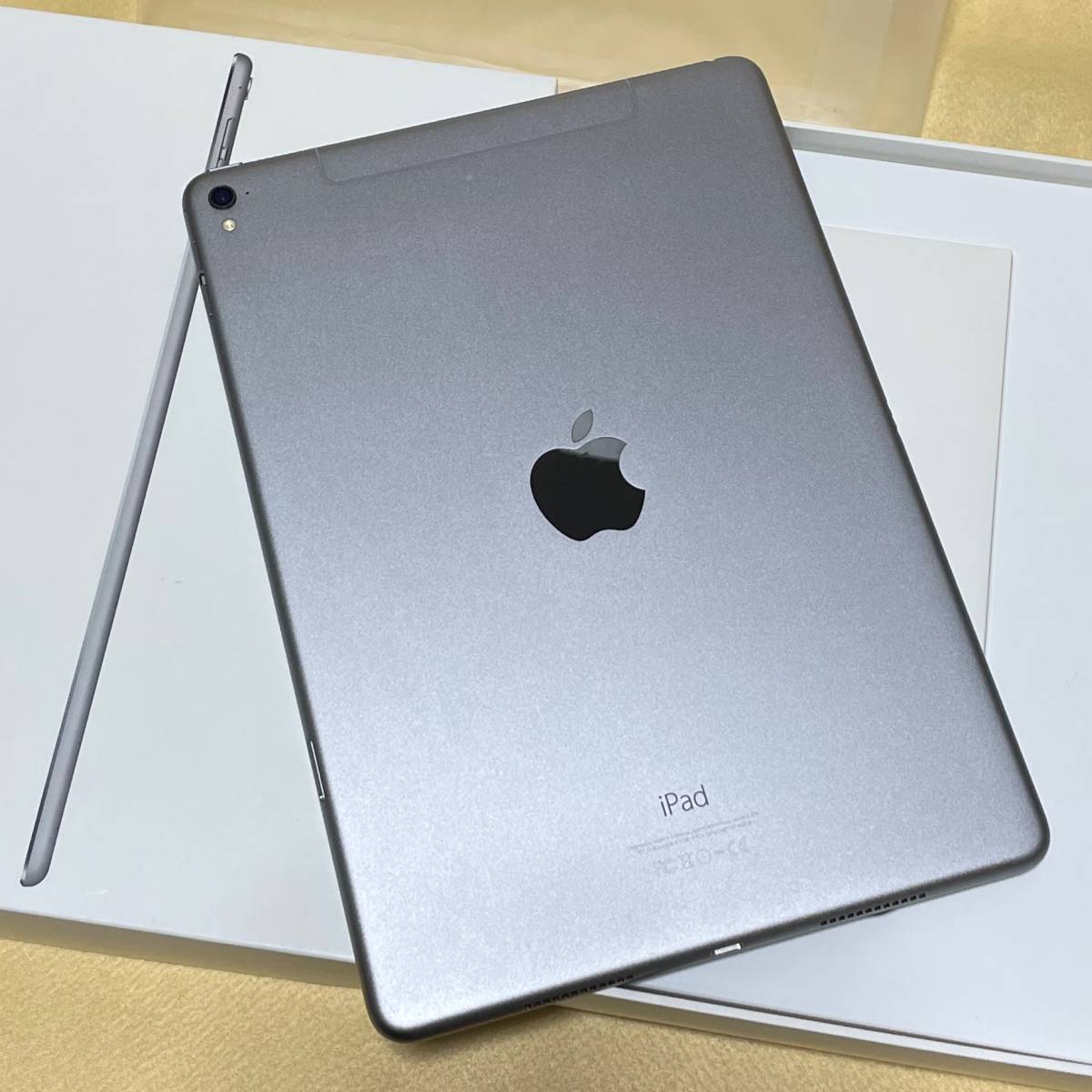 32GB iPad 第6世代 SIMフリー スペースグレイ 超美品 美品 6世代 Wifi+