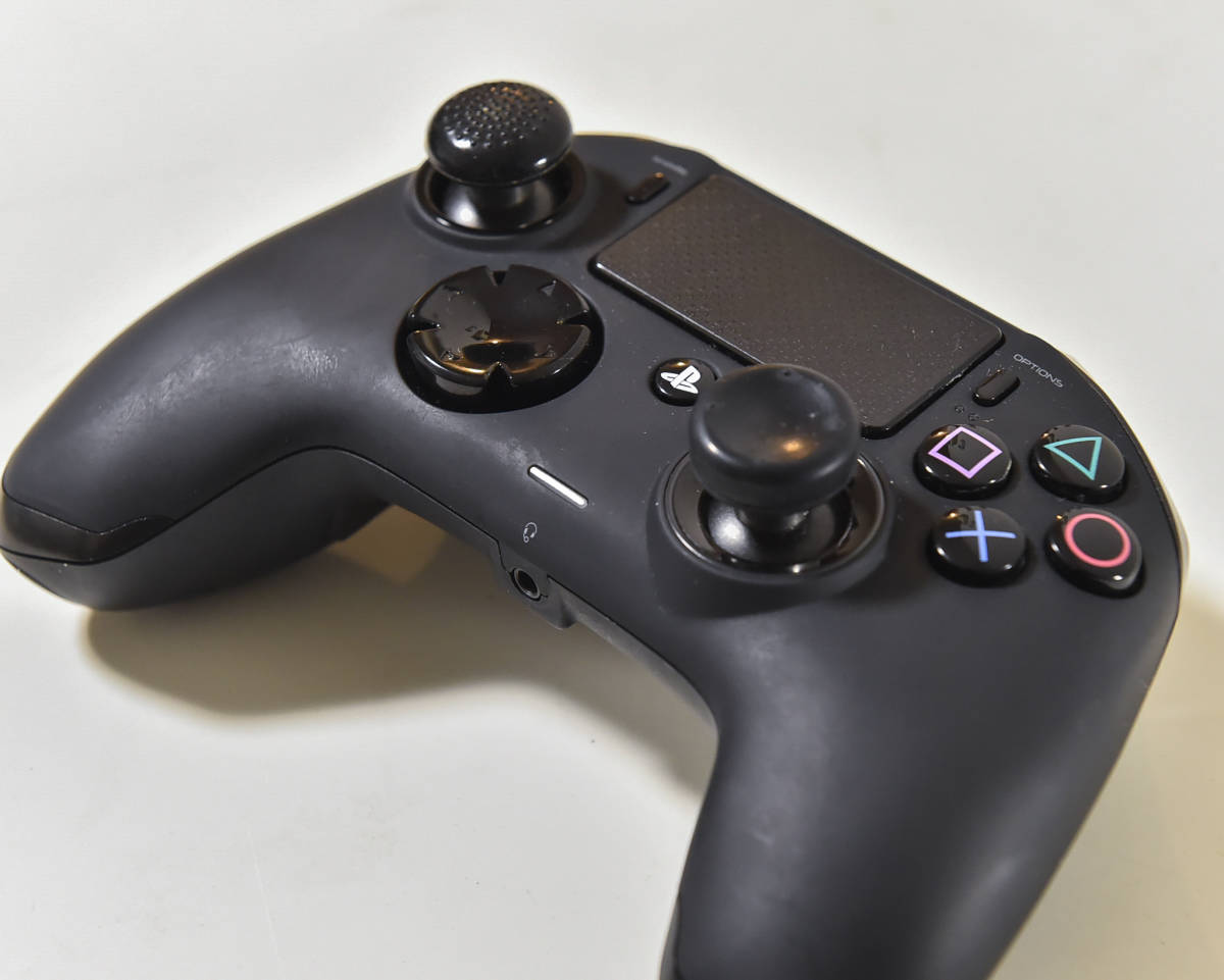 【中古品】nacon PS4 Revolution Pro Controller 2 本体 箱付き ナコン プレステ4 レボリューション プロ コントローラー_3