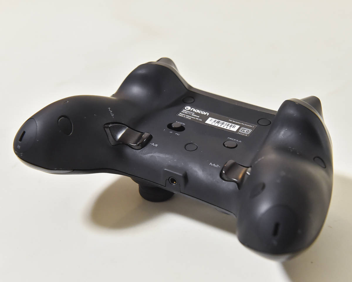 【中古品】nacon PS4 Revolution Pro Controller 2 本体 箱付き ナコン プレステ4 レボリューション プロ コントローラー_7
