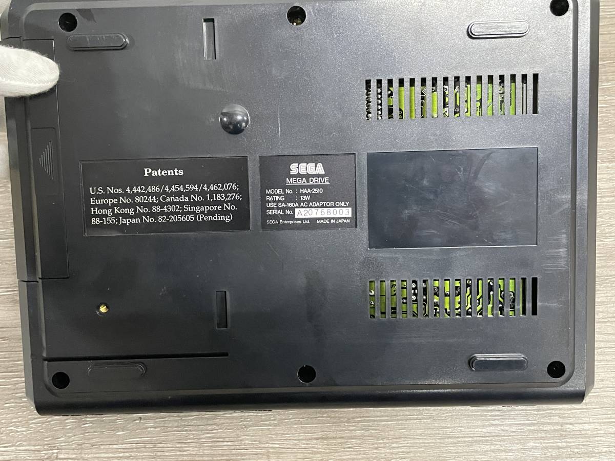 ☆ MD ☆ メガドライブ HAA-2510 動作品 状態良好 本体 コントローラー