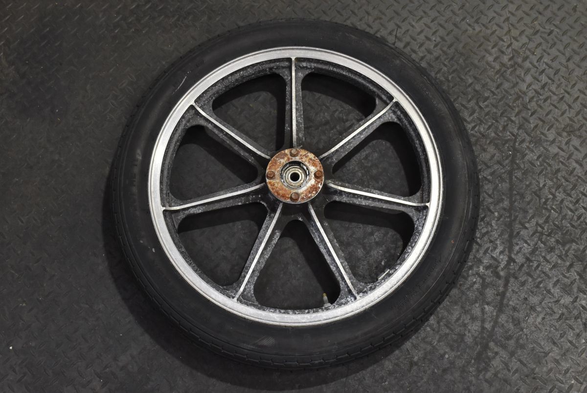 K688 当時物 純正 Z400J Z500FX フロントホイール 0126 検) Z400FX