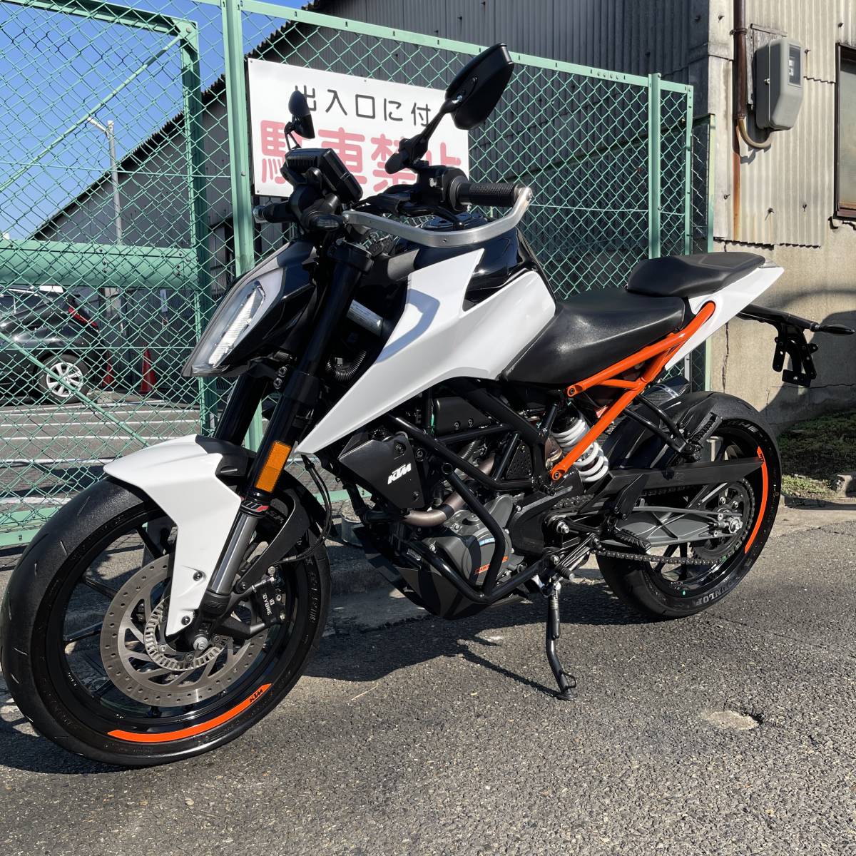 状態良好 KTM 125 デューク DUKE ABS 11167㎞ 原付二種 コードカード付 アクラボマフラー エンジンガード 全国配送 売切 検)CB125R MT-125