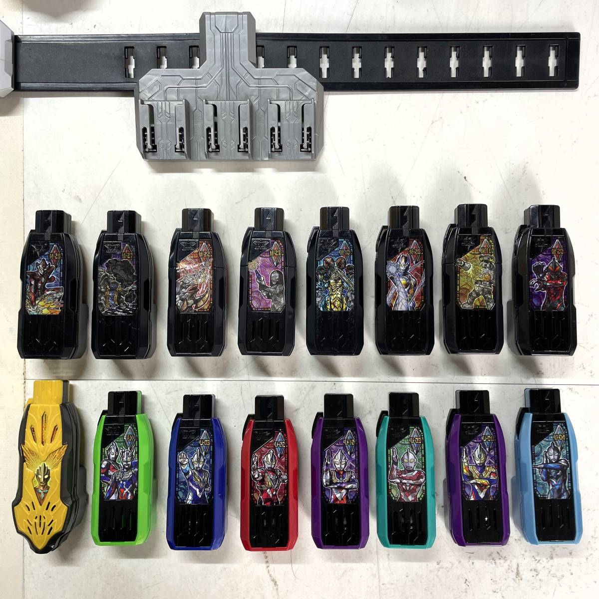 ウルトラマン トリガー オーブ ルーブ サークルアームズ ガッツスパークレンス ダークリング 変身 アイテム スパーク まとめて 大量 セット