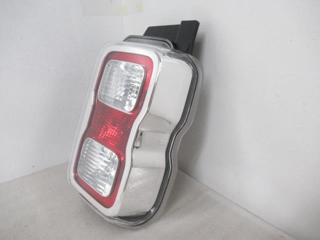 SUZUKI ハスラー 右テールランプ MR92S 35650-59S00 運転席側 右側