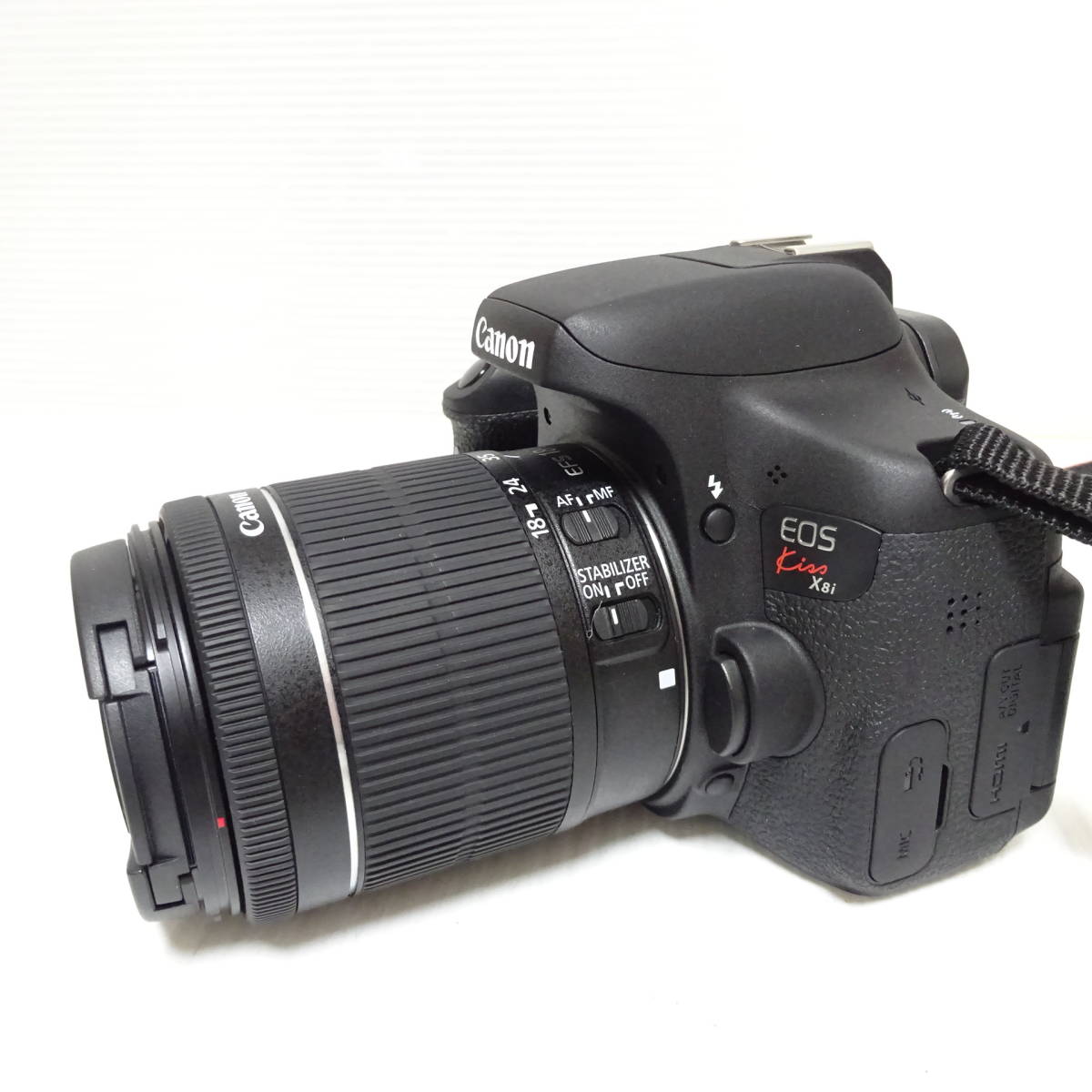 2281070/282/mrrz】Canon kiss X8i デジタル一眼カメラ 充電器無し