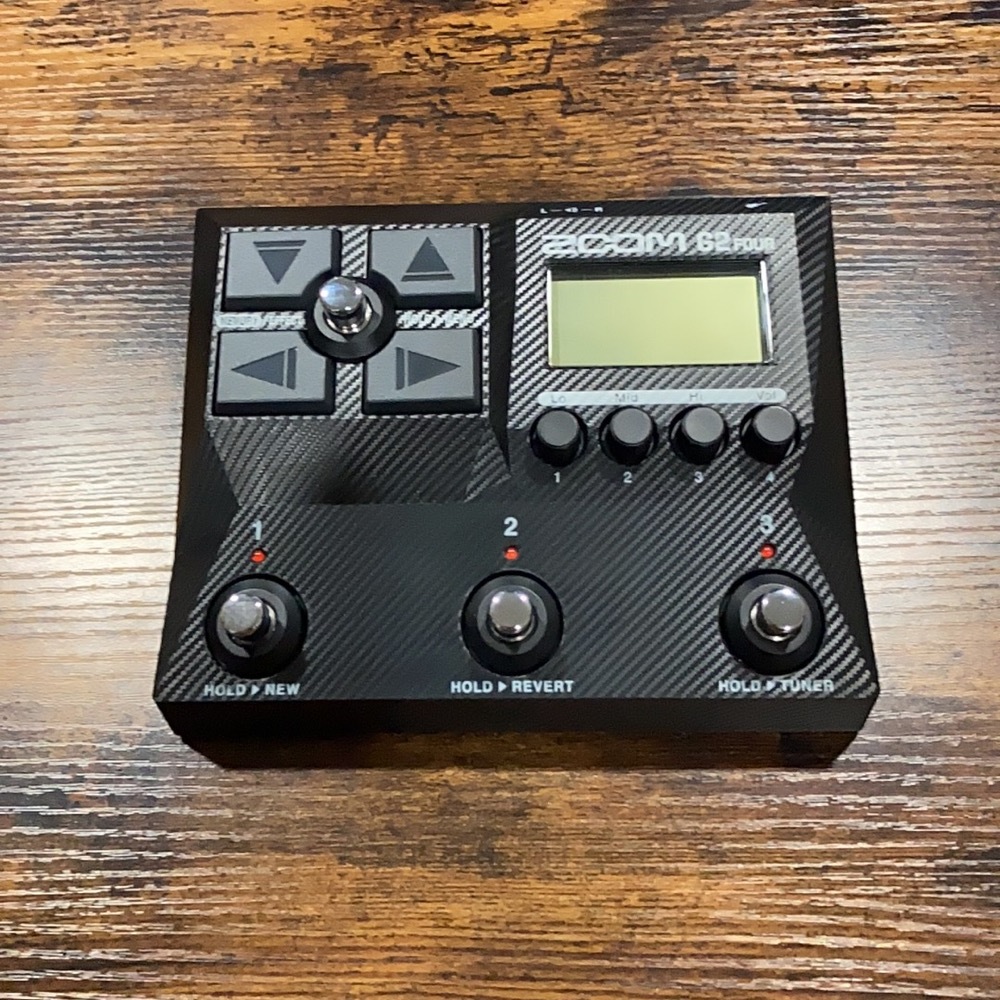ZOOM G2 FOUR 新品同様 中古美品 ZOOM FOUR G2 2025年11月購入・