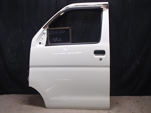 ハイゼット 　S331V フロント左ドア　 W19 67002-B5023