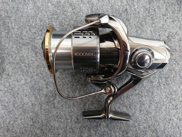 18 STELLA 4000MHG スピニングリール　新品未使用品 未使用品】 訳あり シマノ 18ステラ STELLA 4000MHG スピニングリ－ル