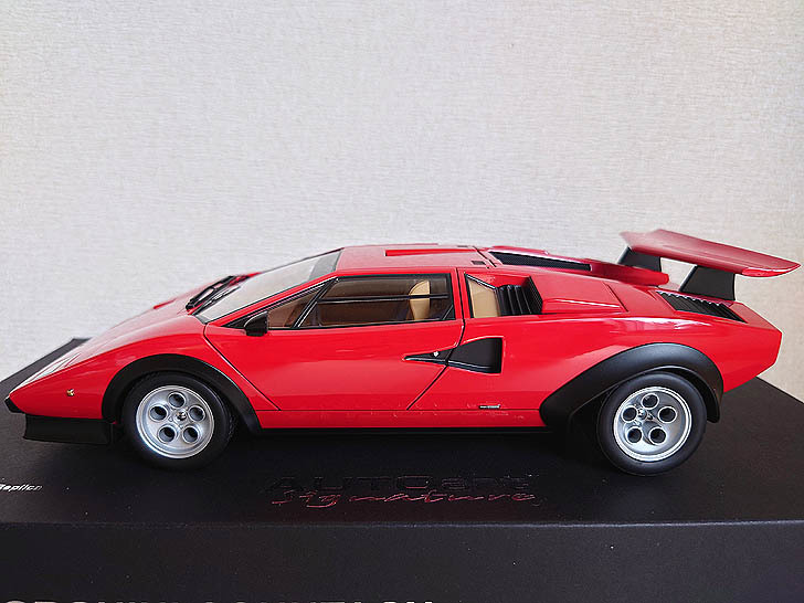 美品】オートアート(AUTOart) 1/18 ランボルギーニカウンタック LP500S 