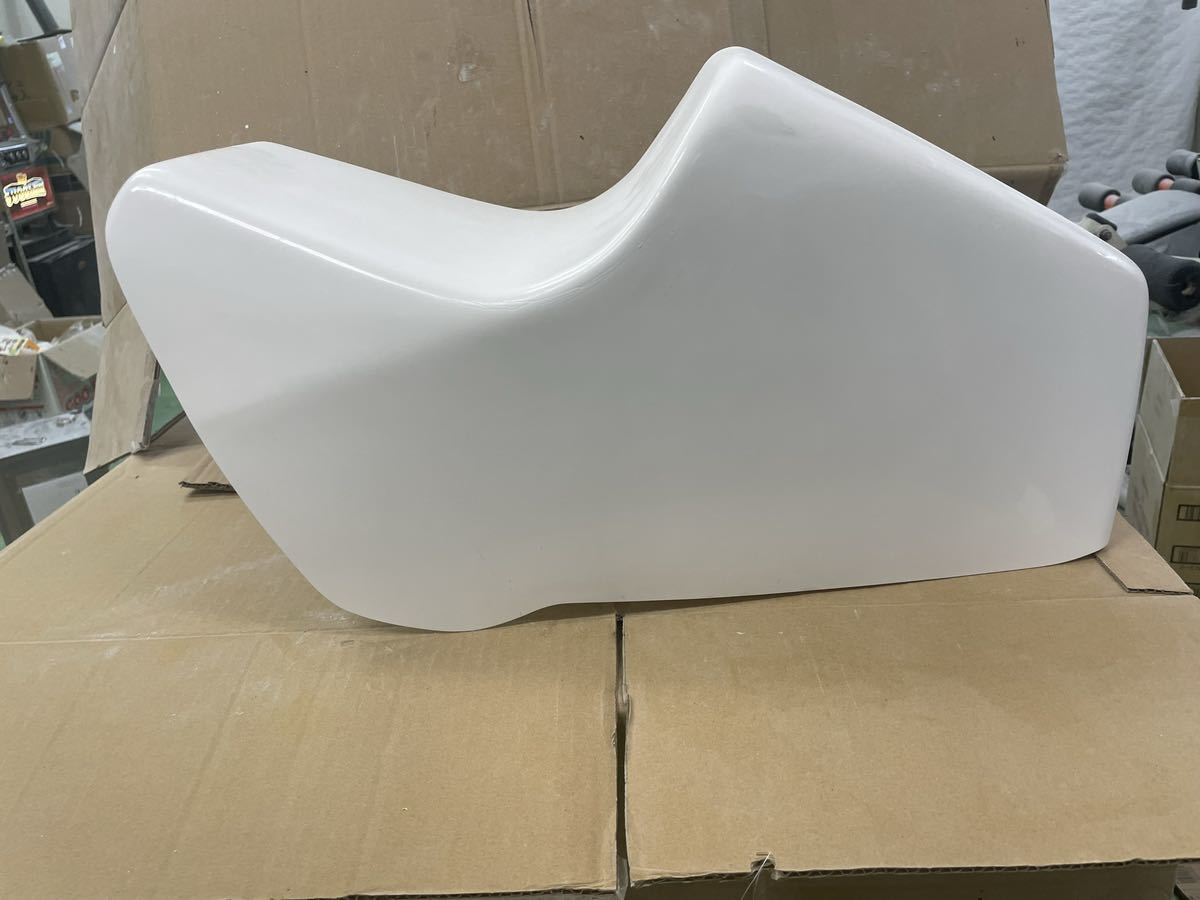 TZ250用 メーカー不明 FRP シートカウル FRP TZR250 シングルシートカウル 中古 FRP製 FRPシングル