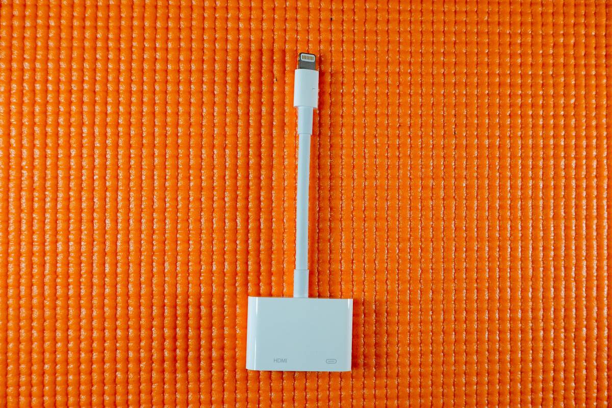 ★ 【USED】 Apple純正 Lightning to Digital AV MD826AM/A ★ 【送料無料】