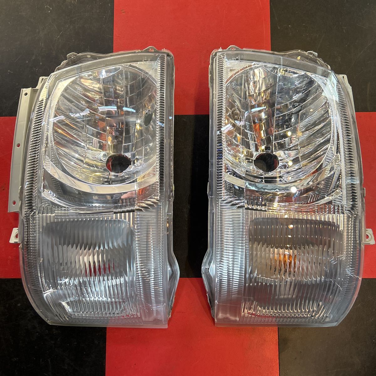 200系 純正 ハイエース 中古 ヘッド トヨタ 値段 トヨタ純正部品 