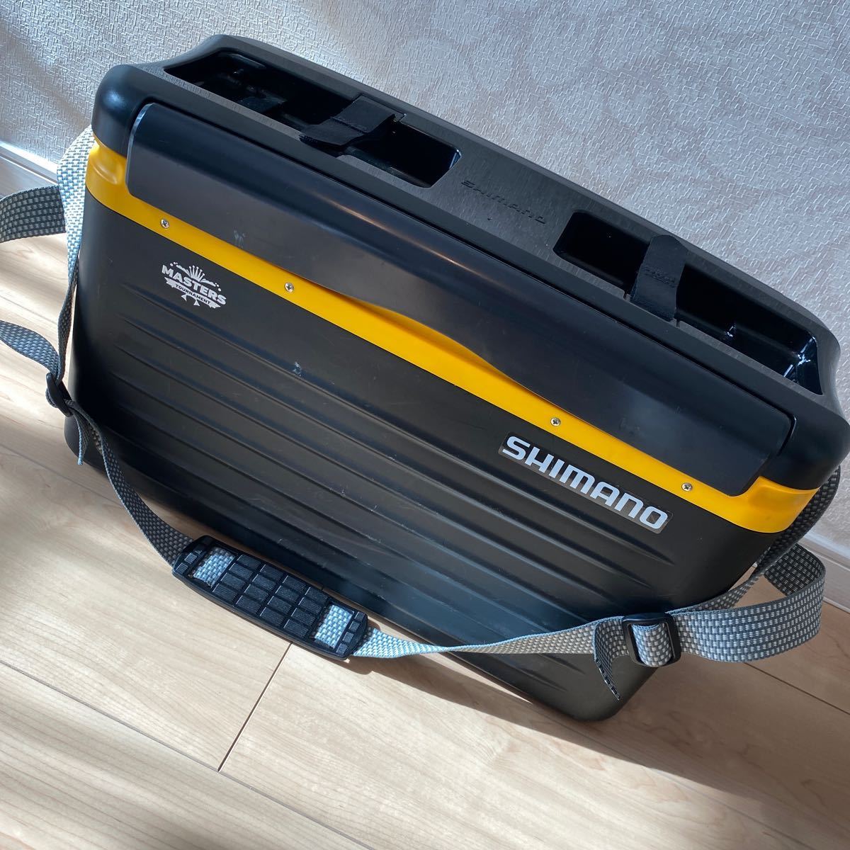 美品 シマノ オトリ缶 友缶 トモカン shimano 鮎 おとり缶(オトリ缶  