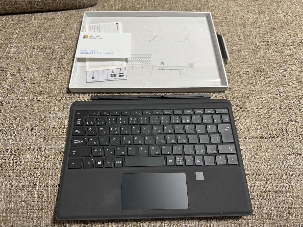 箱あり】Surface Pro用 タイプカバー 指紋認証センサー付き ブラック 