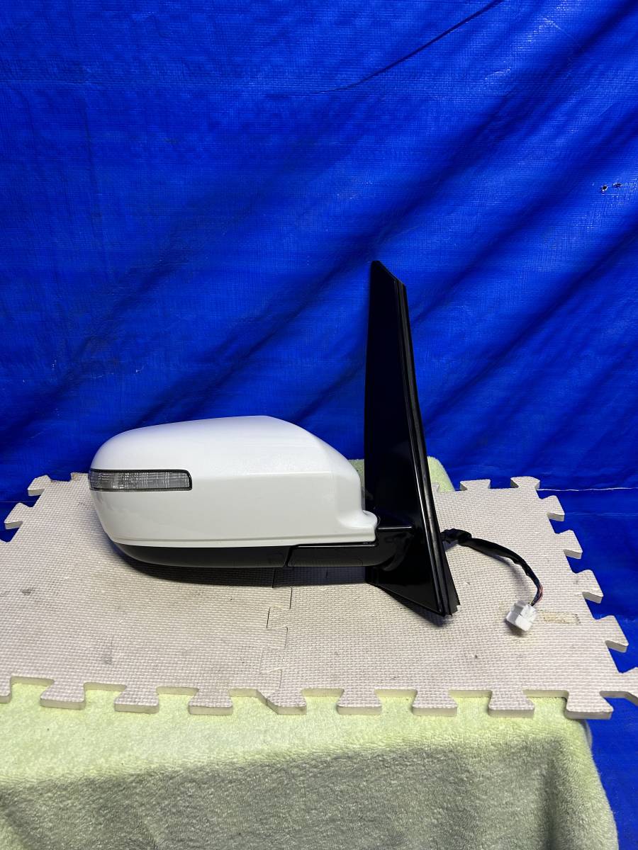 新作入荷 エリシオン RR1 RR2 H19年 右ドアミラー カラーNH683P カプラー1個7ピン(ドアミラー)｜売買されたオークション情報、yahooの商品情報をアーカイブ公開 - オークファン ホンダ用