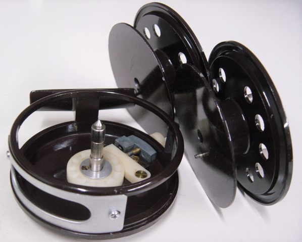 ■加工・自作・カスタマイズ専用素材■アルミ製・国産フライリール/スペアスプール付/現状左手巻式