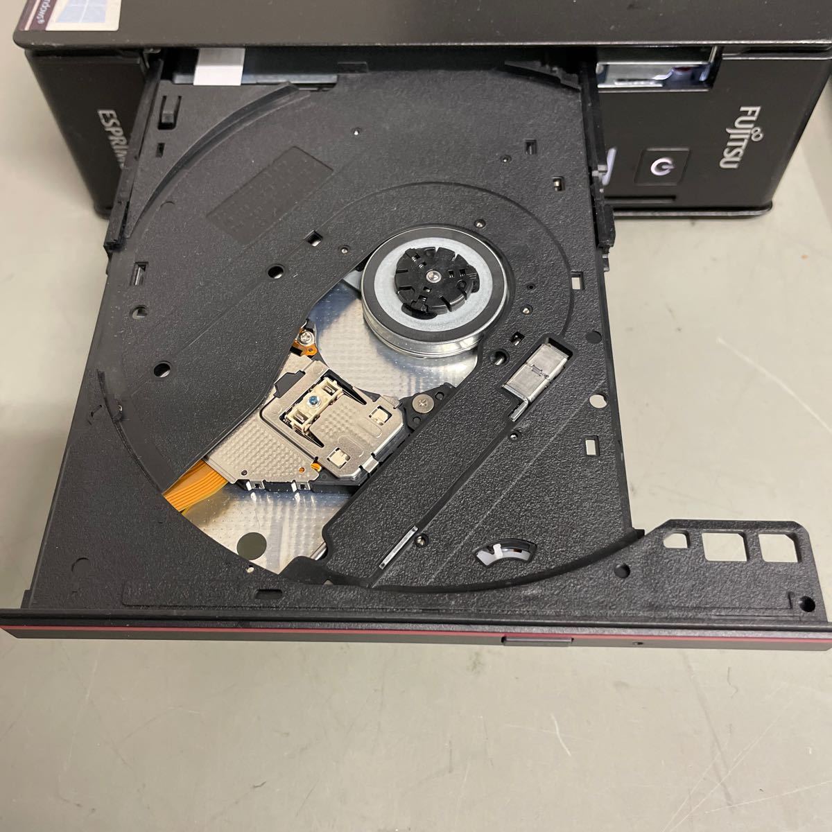 ン53 FUJITSU ミニパソコン ESPRIMO Q558/B Core i3-9100T メモリ 8GB
