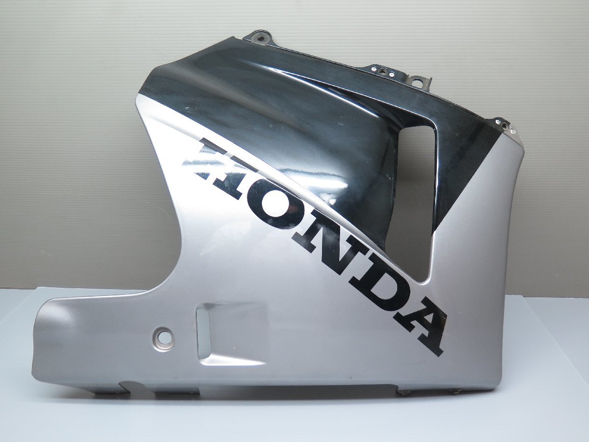 VFR400R(NC30) 純正カウル　右側 ☆VFR400R (NC30) 純正 前期 サイドカウル 右 231120DK0044 VFR400R