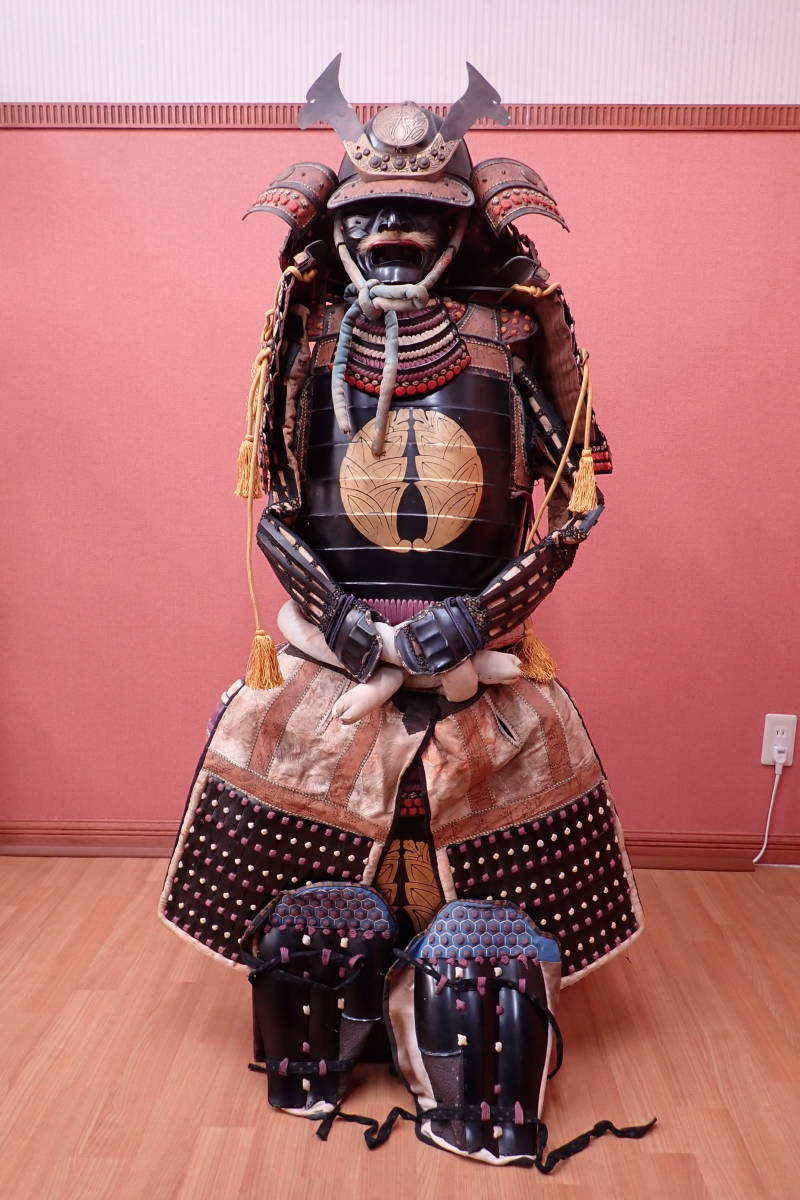 時代物 大鎧 本仕立甲冑 具足 等身大 鉄地 兜 鎧 籠手 武士 武具 防具 